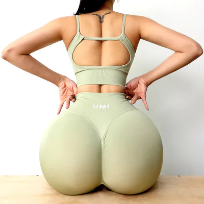 China custom sportswear Yoga Pants and Top